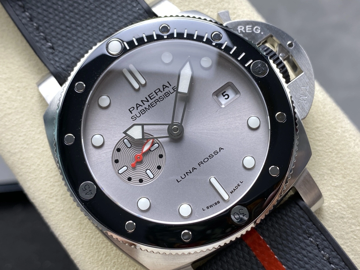 CBD Factory Panerai Submersible QuarantaQuattro Luna Rossa 44mm PAM01681 1:1 Super Clone – DDP.900 Movement BestValue 416